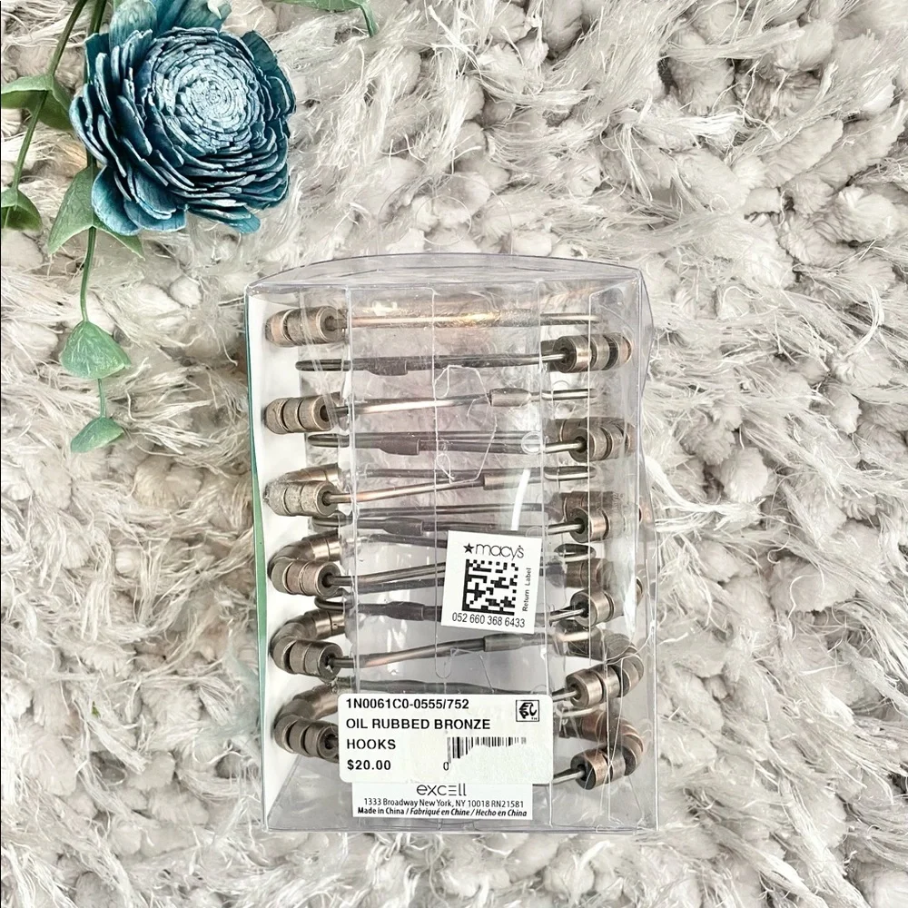 New with tags OIL RUBBED BRONZE SHOWER CURTAIN HOOKS 12